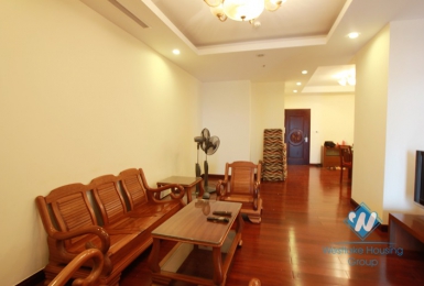 Unfurnished apartment for rent in Royal city, Thanh Xuan, Hanoi
